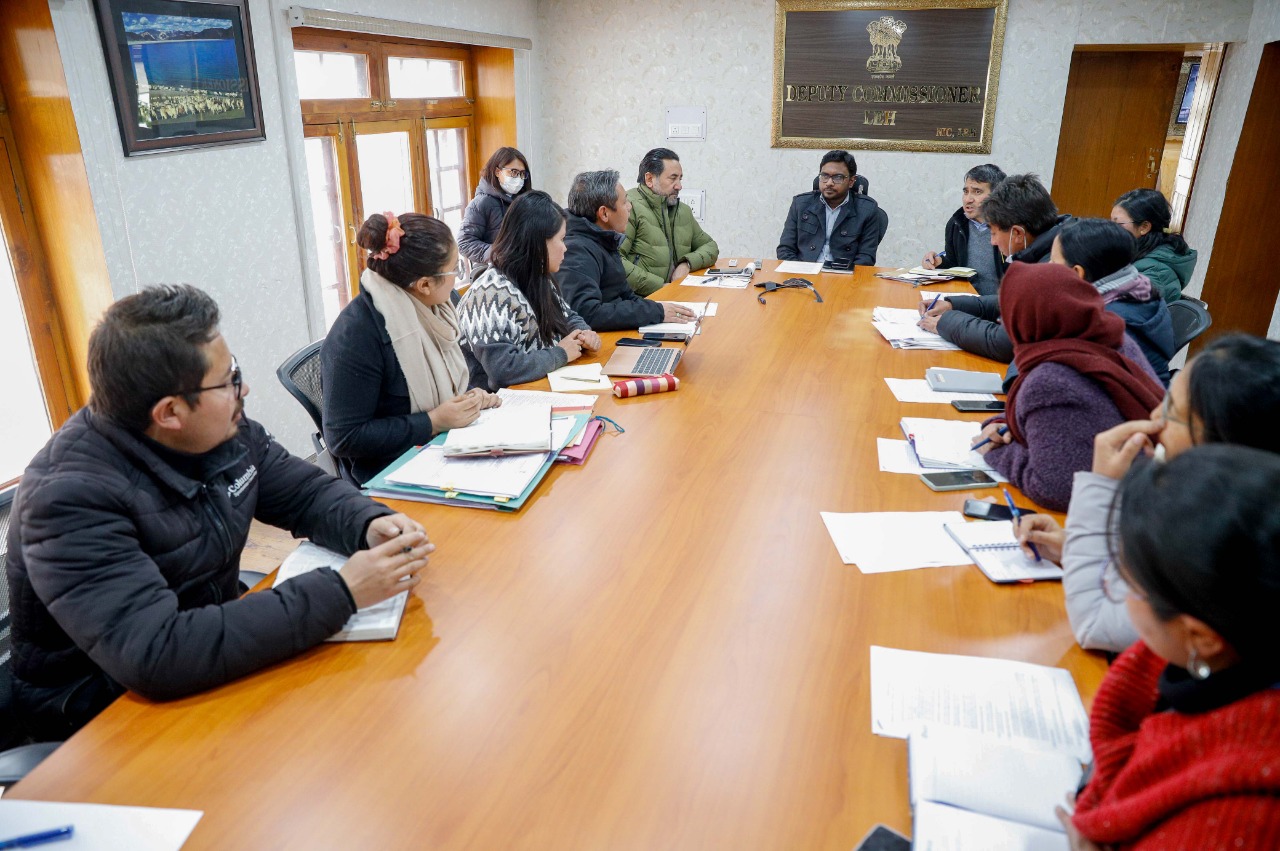 DC Leh chairs meeting of City Mission Management Unit under DAY-NULM