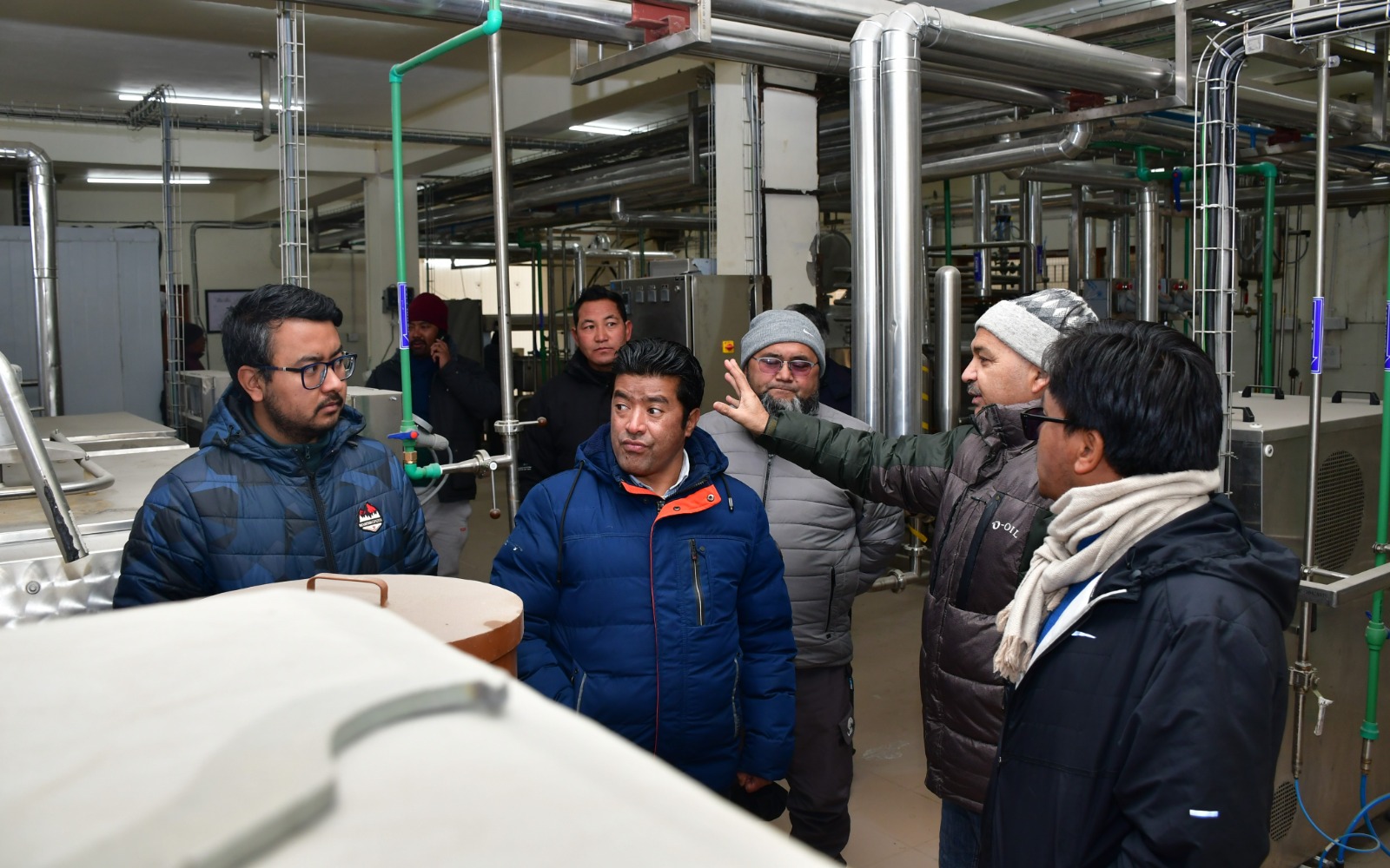 EC ASH & EC Cooperatives visit Milk Pasteurisation Plant and Bull Mother Farm at Agling