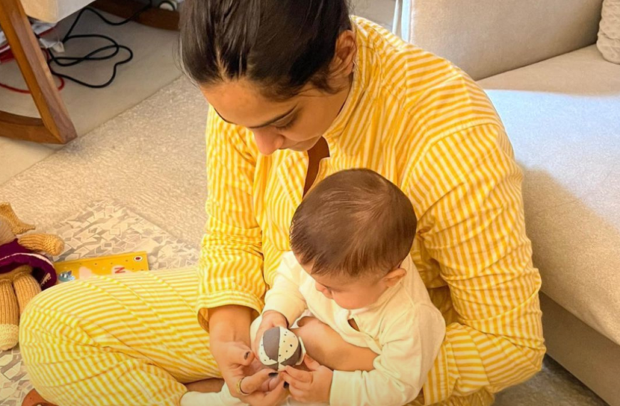 Sonam Kapoor Shares An Adorable Picture With Her Son Vayu On His 6 Months Birthday, Calling Him Her “Biggest Blessing”