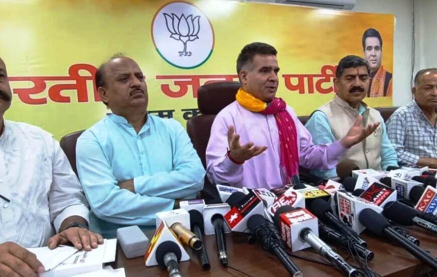 BJP to contact 10 lakh homes under”Maha Jana Sampark Abhiyaan” in J&K: Raina