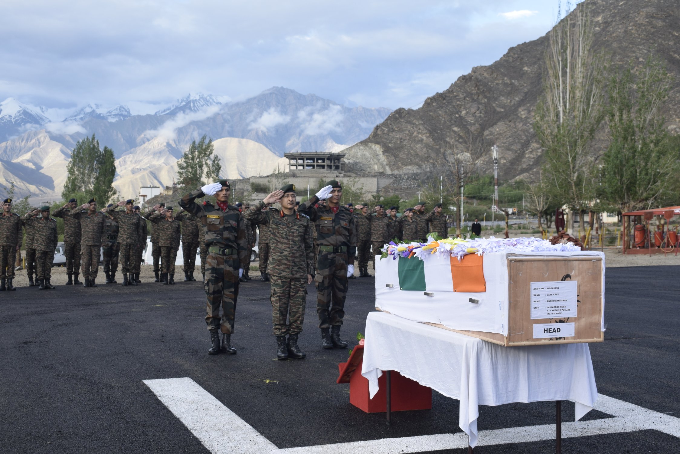 GOC Fire & Fury Corps pays homage to army officer who made the supreme sacrifice at Siachen