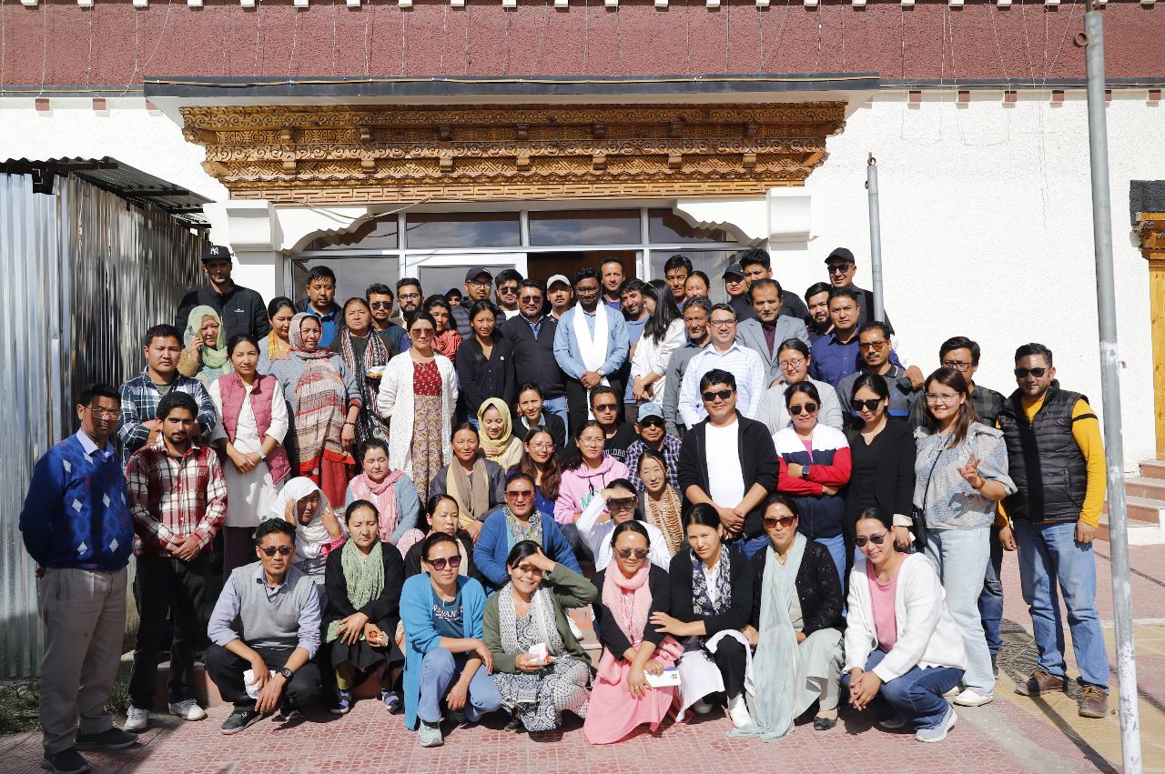 District Administration Leh bids farewell to DC Shrikant Suse 