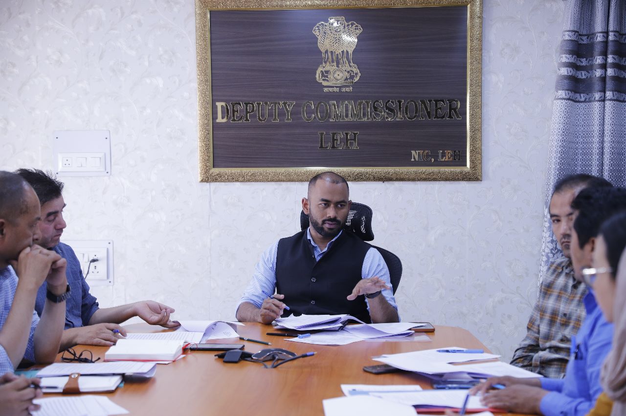 DC Leh Santosh Sukhadeve chairs DCDC meeting 