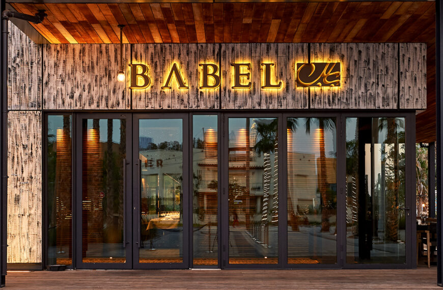 Award-winning luxury Lebanese restaurant in the Heart of Dubai Mall 