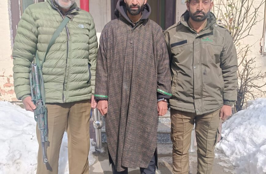 Notorious drug smuggler arrested, booked under NDPS act in Baramulla