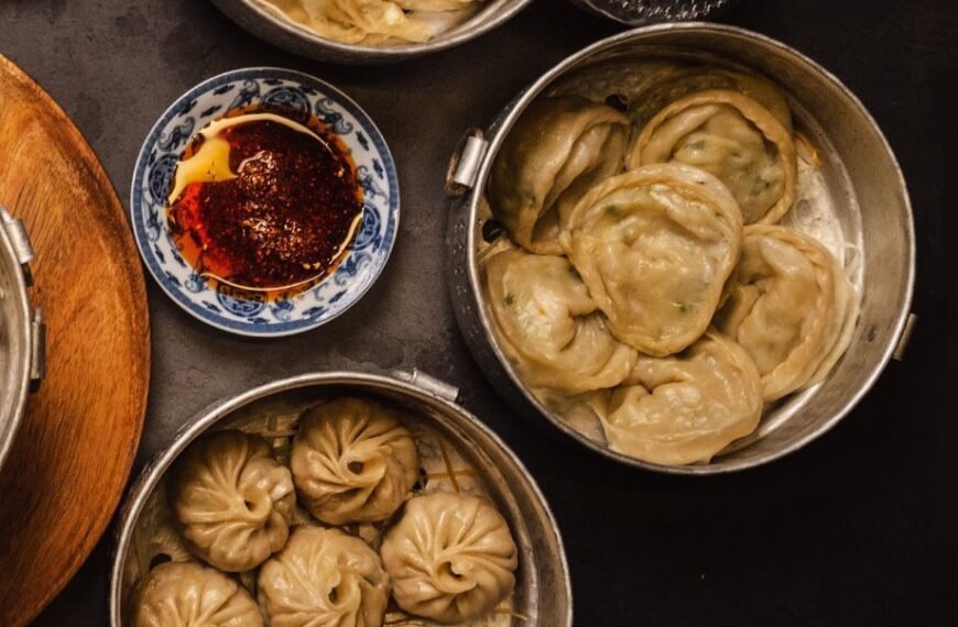 Must Try Himalayan Style Momos in New Delhi