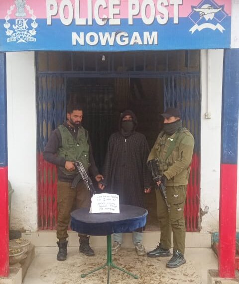 Drug peddler arrested in Nowgam by Bandipora Police, contraband substance seized