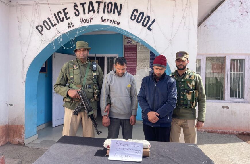 Police foil drug smuggling, seize 600g charas in Sangaldan, Ramban; 2 arrested