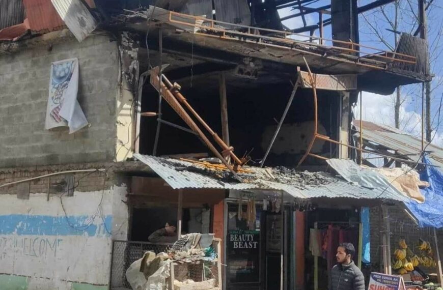 Two arrested in Kupwara’s Battergam fire case, confess to arson for insurance fraud