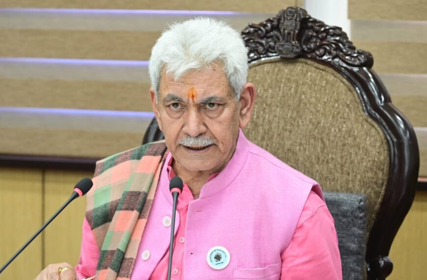 LG Manoj Sinha greets people on Mahavir Jayanti