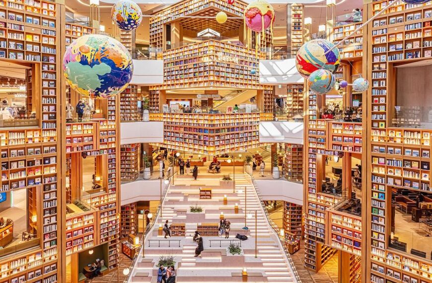 This is the Most Beautiful Library in Korea