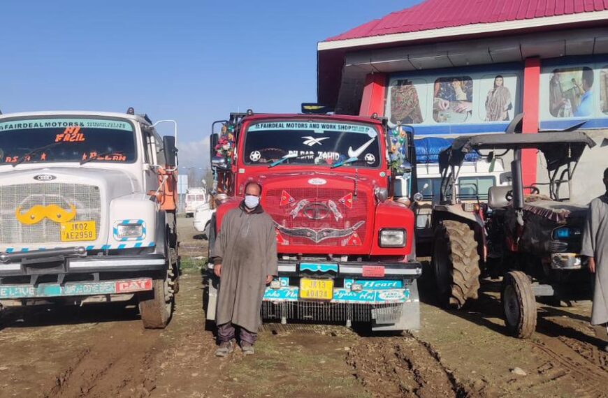 Crackdown on illegal mining: 3 arrested, 2 tippers & 1 tractor seized in Kunzer, Baramulla