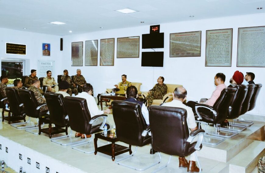 GOC White Knight Corps, DGP co-chair joint security review meeting in Poonch