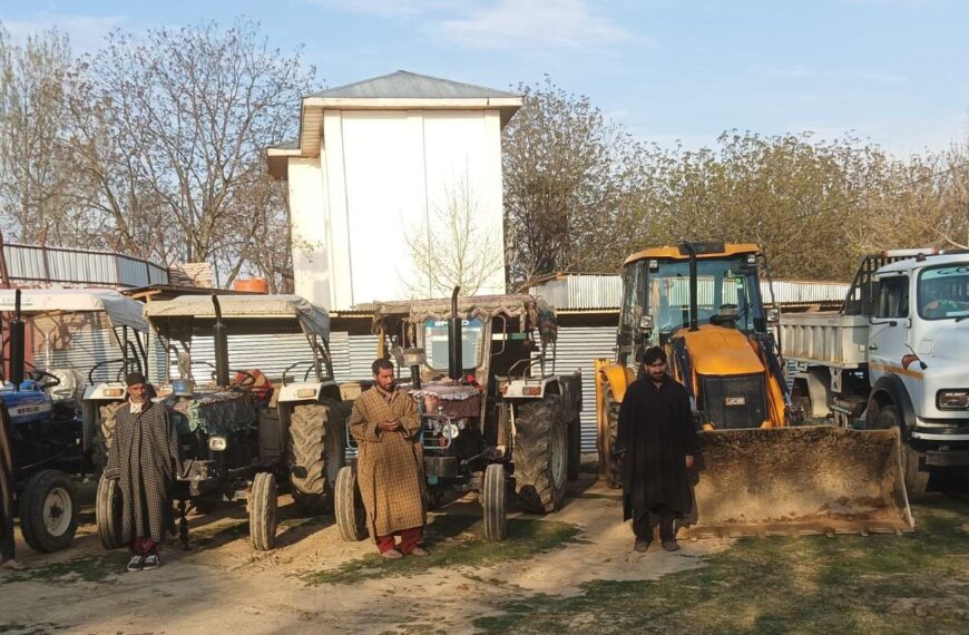 Kulgam Police seizes 5 Vehicles, arrests 5 for illegal mineral extraction and transportation