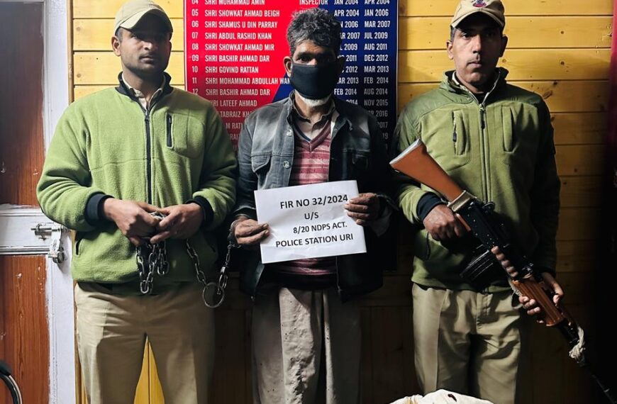 Baramulla police nabs drug peddler in Nambla Uri, recovers contraband and cash