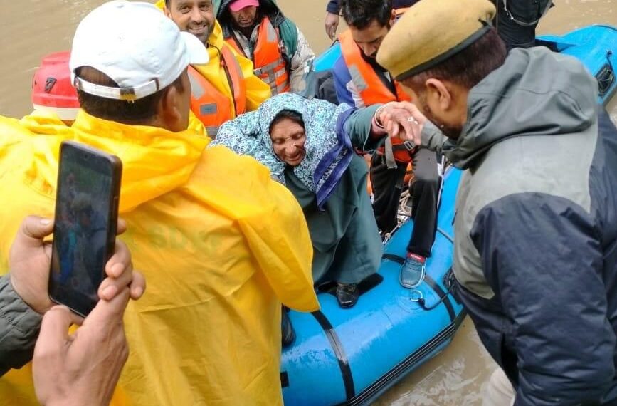 Army, police, and SDRF join forces for rescue operations in rain-hit Kupwara