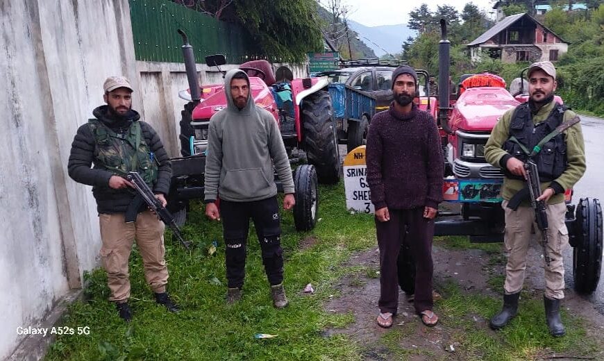 Police seize 2 tractors involved in illegal mining in Baramulla; 2 held