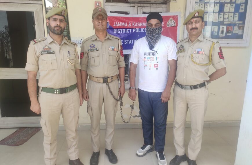 Jammu police apprehend notorious criminal, book another under PSA