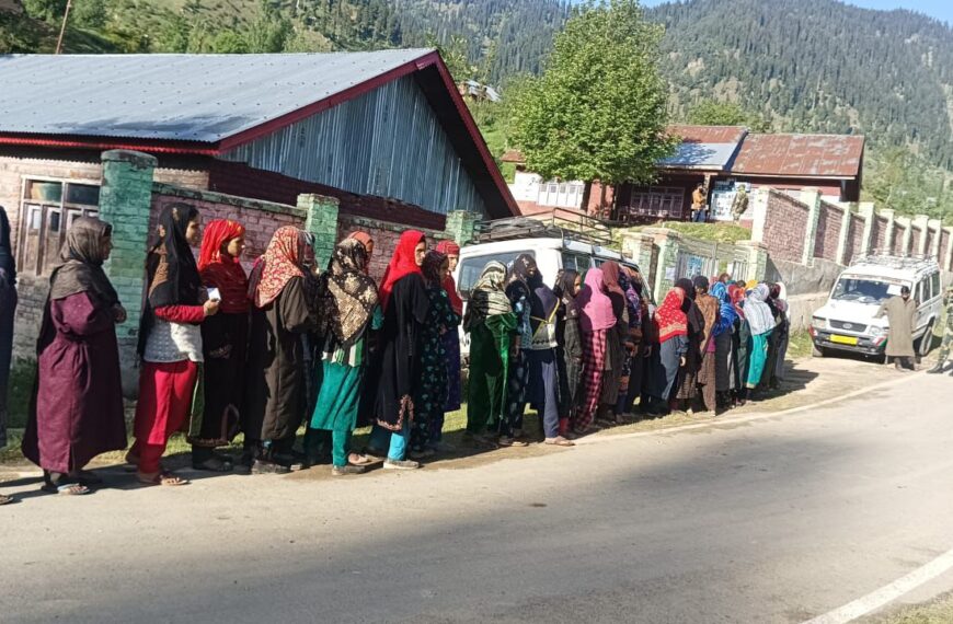 Anantnag-Rajouri Lok Sabha Seat witnesses 35.61% voter turnout till 1pm