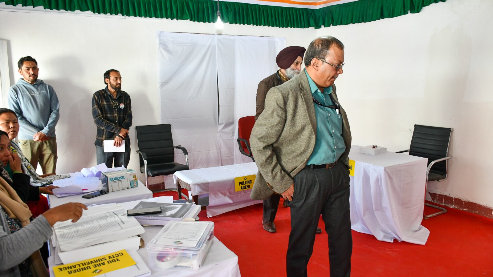 Chief Electoral Officer of Ladakh Visits Various Polling Stations, Including Pink Polling Stations, Polling Stations for Specially-abled Persons, Staffed by Women