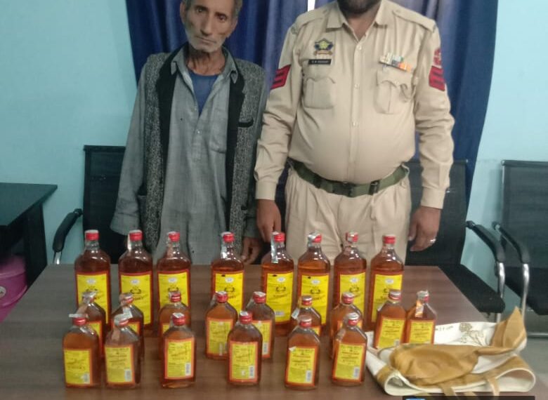 Police apprehends bootlegger with illicit liquor in Doda