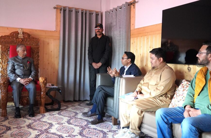 MP Ladakh Mohmad Haneefa calls on LG Brig Dr BD Mishra to discuss burning issues