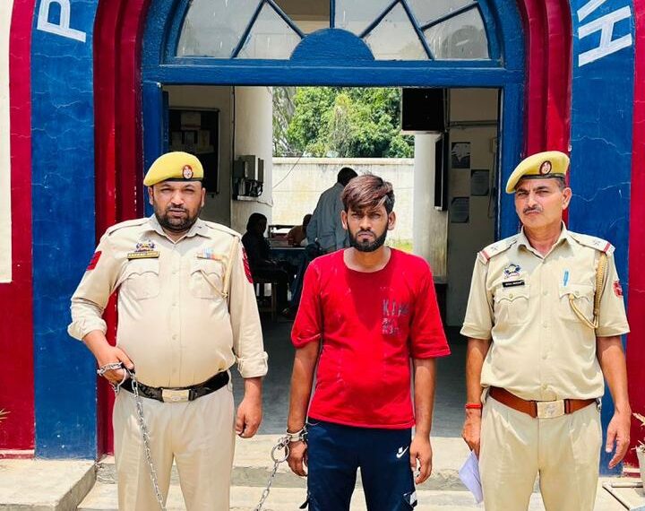 Police apprehends notorious drug peddler in Jammu