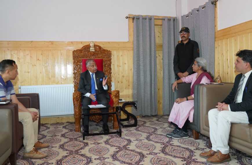 Chief Post Master General, India Post, J&K, Kalpana Rajsinghot calls on LG Ladakh, Brigadier Dr BD Mishra