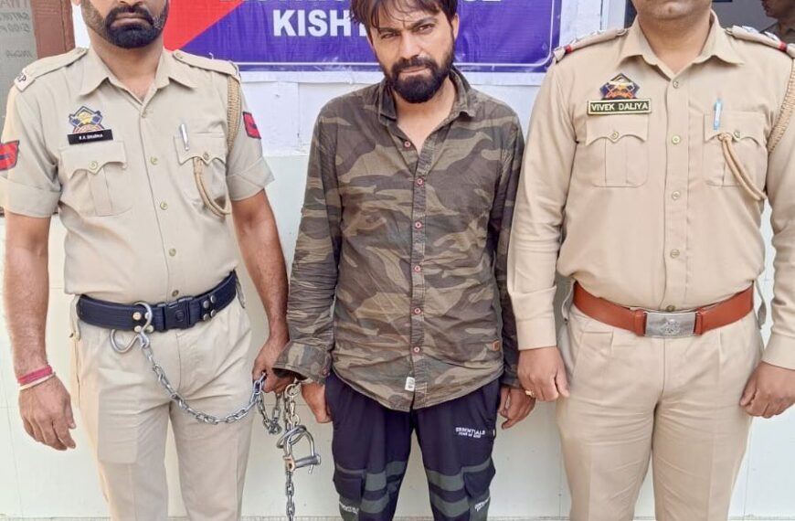 Police apprehends notorious peddler in Kishtwar