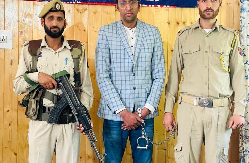 Police apprehends absconder evading arrest for 4 yrs in Baramulla