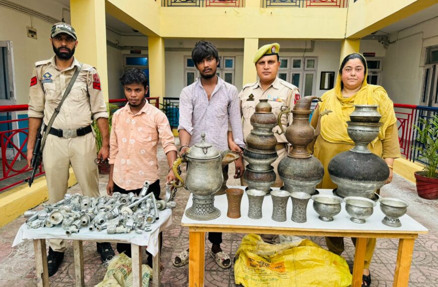 Police solves burglary case in Jammu: 2 apprehended, property amounting to Rs 150,000 lakh recovered