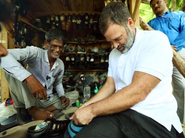Rahul Gandhi meets local cobbler at Sultanpur, tries his hand in…