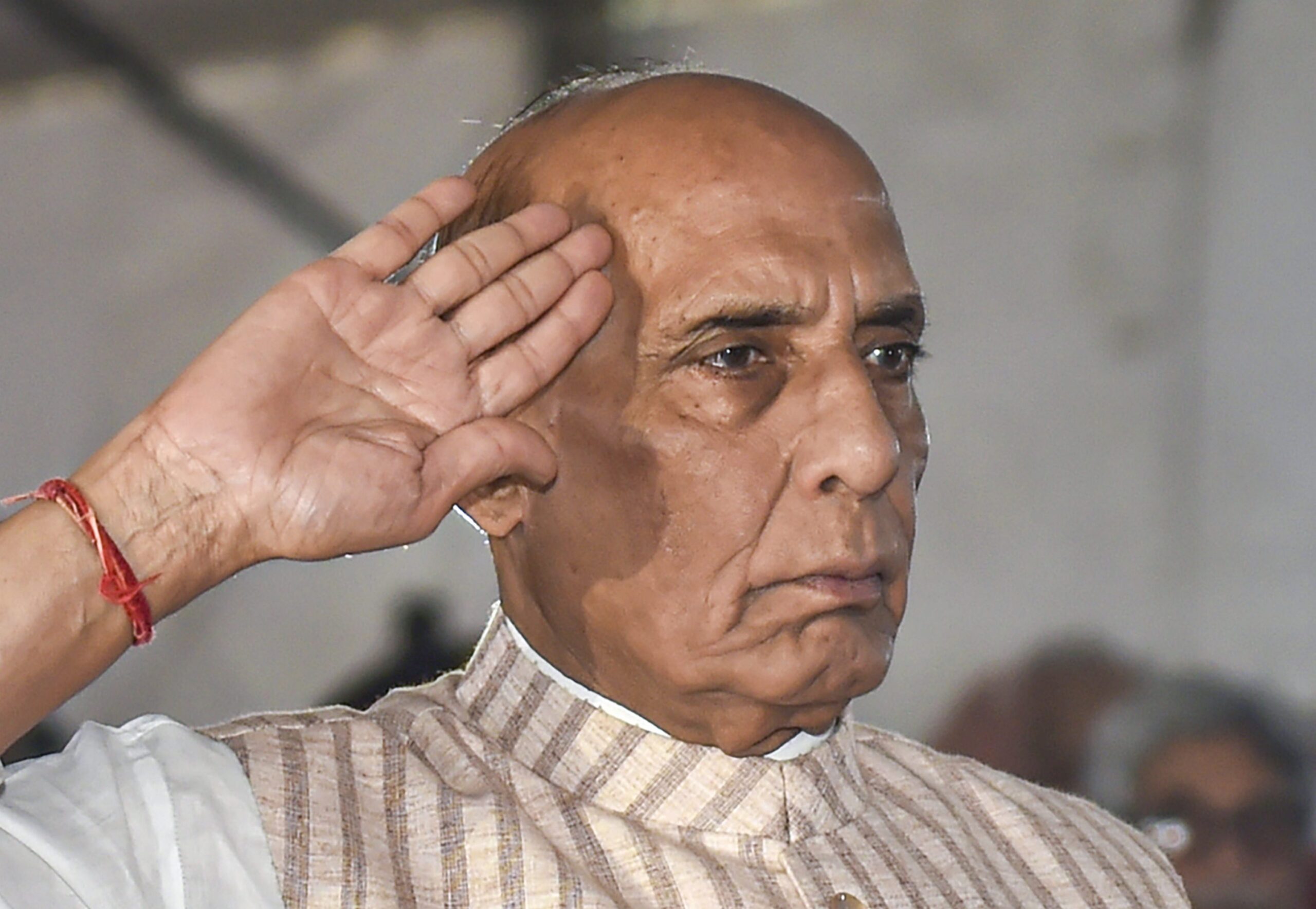 Rajnath pays tributes to soldiers who ensured victory in Kargil war