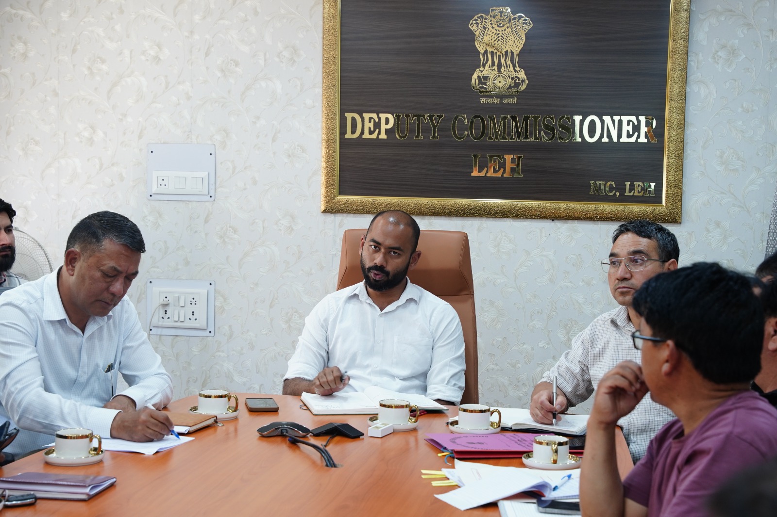 DC Leh reviews implementation of vibrant village program