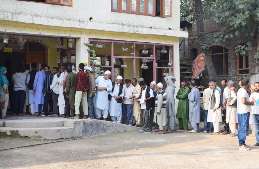 Over 10.22% voter turnout recorded upto 9:00 am in J&K