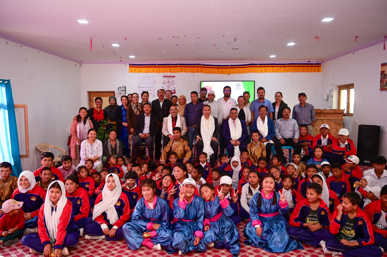 Chief Justice (A) visits the only Govt Inclusive School at Chuchot Yokma, Leh