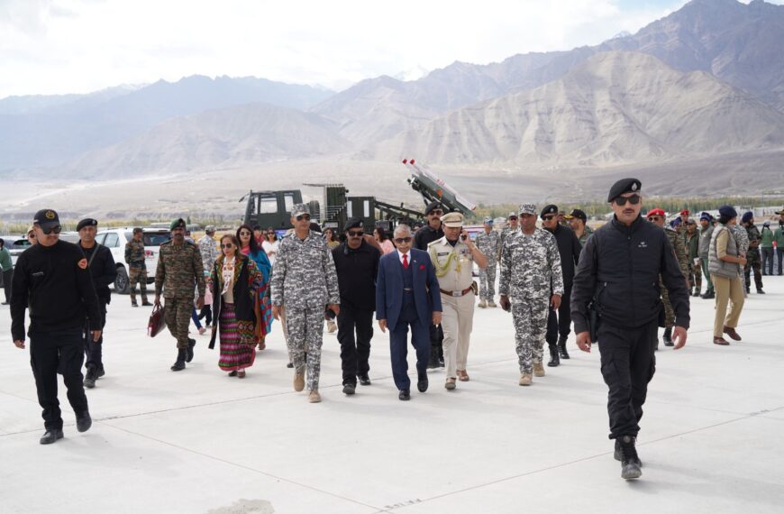 Lt Governor Brig (Dr) BD Mishra (Retd) attends 92nd anniversary of Indian Air Force