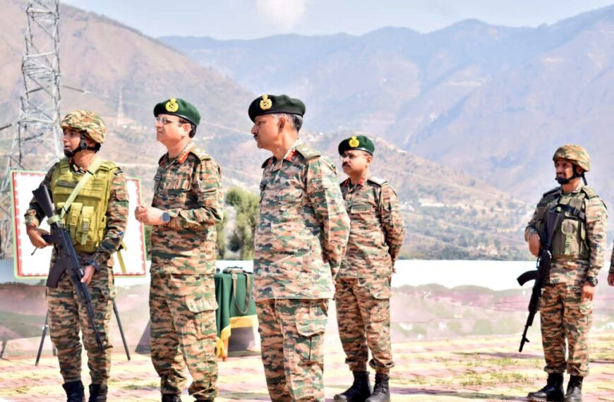 GOC White Knight Corps reviews security in Doda