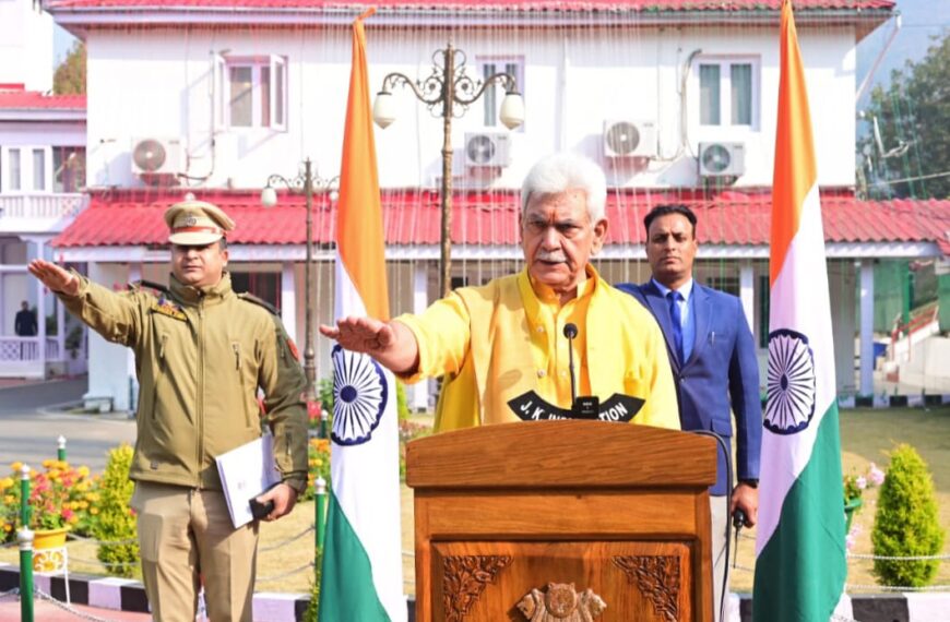 LG Manoj Sinha administers Rashtriya Ekta Diwas pledge at Raj Bhawan in honor of Sardar Patel’s Birth Anniversary