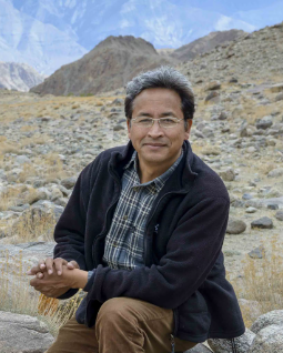 Wangchuk stays put at Ladakh Bhawan, protesters say denied permission to shift to Jantar Mantar