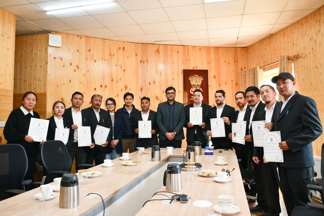 Advisor Ladakh distributes Certificates of Practice, Felicitate newly appointees Notary Public