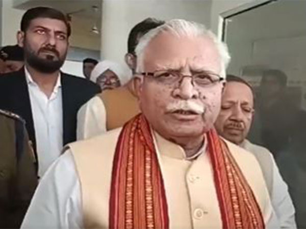 Union Minister Manohar Lal Khattar reviews power and housing projects in Leh