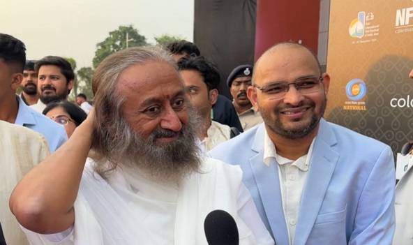 Sri Sri Ravi Shankar attends International Film Festival of India in Goa