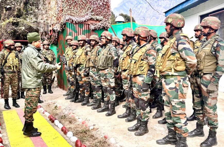 GOC White Knight Corps visits Doda to review security situation and operational readiness