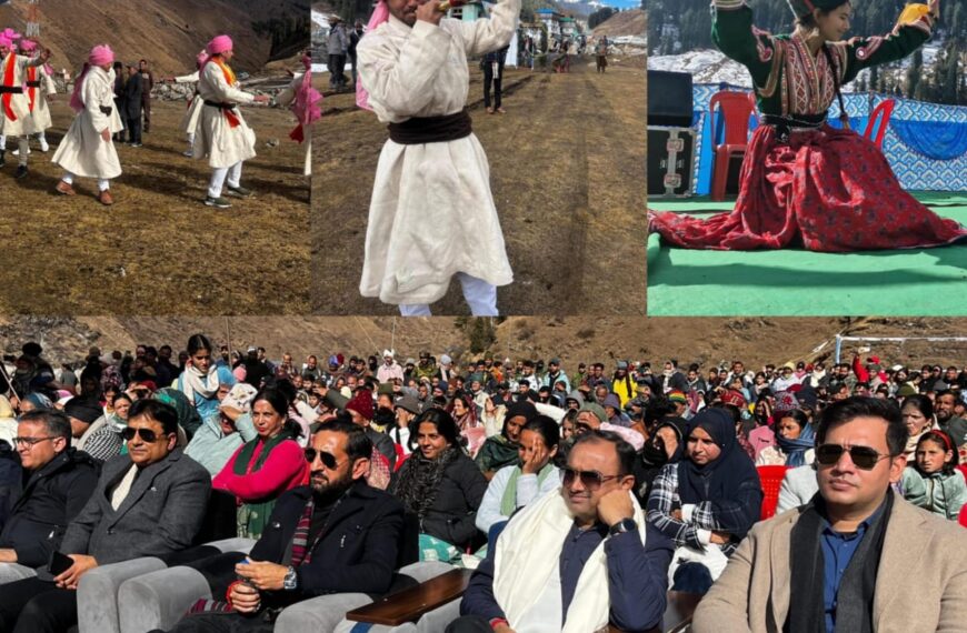 Div Com Jammu inaugurates first ever Sarthal Winter Festival in Bani Kathua