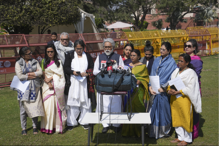 TMC delegation meets President Murmu over pending Aparajita Bill